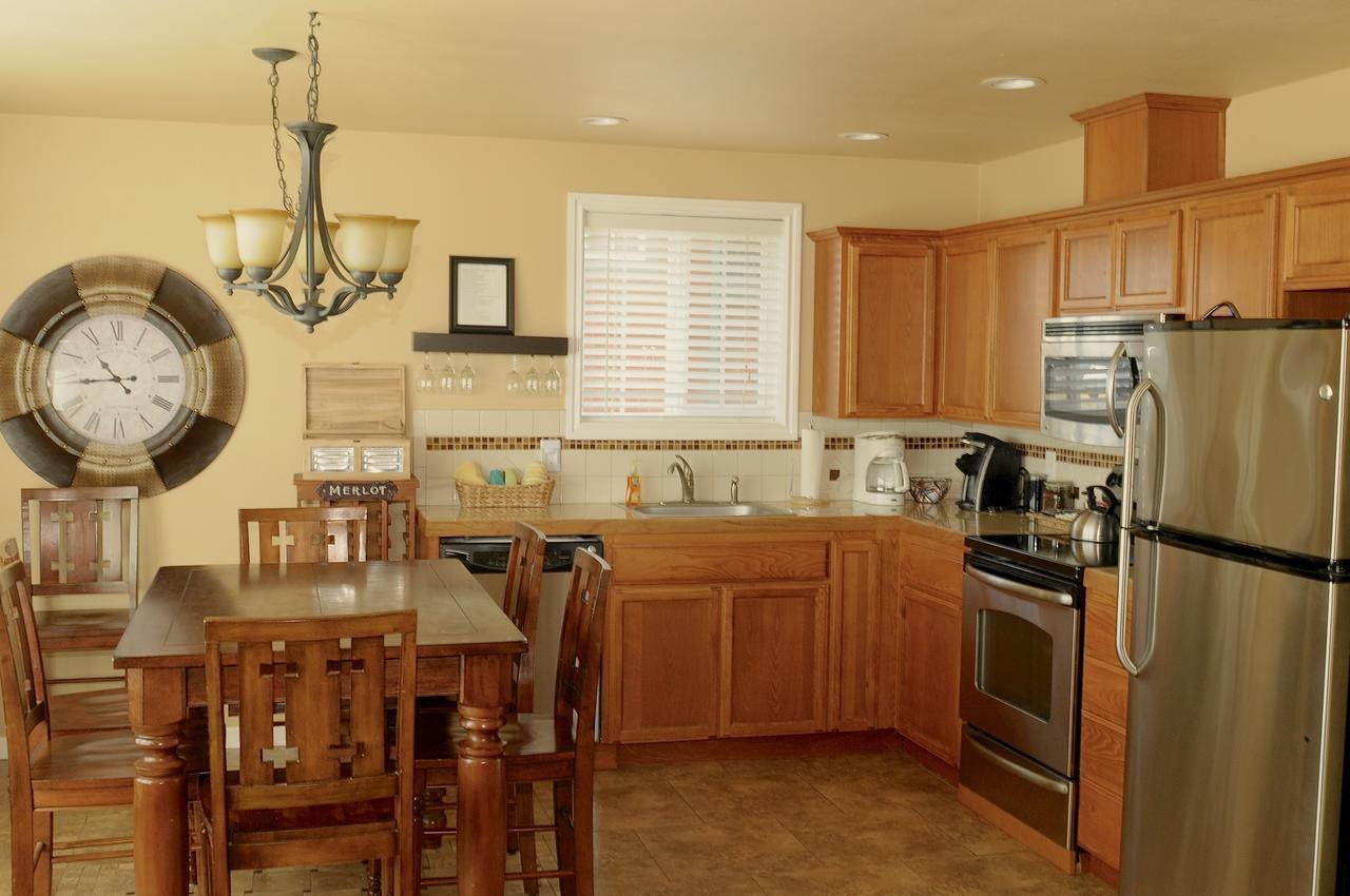 Collins Inn & Seaside Cottages (Adults Only) Ocean Shores Exteriér fotografie
