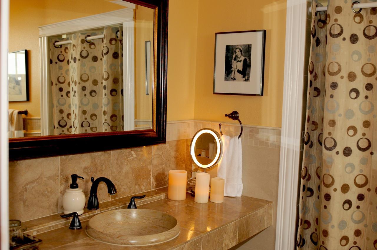 Collins Inn & Seaside Cottages (Adults Only) Ocean Shores Exteriér fotografie