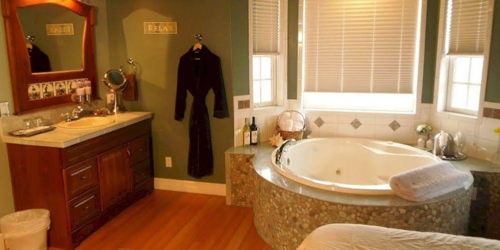 Collins Inn & Seaside Cottages (Adults Only) Ocean Shores Exteriér fotografie